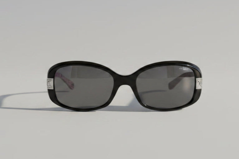 Coach HC8003-503411 Sunglasses LILLIAN BLACK w/GREY GRADIENT 55mm